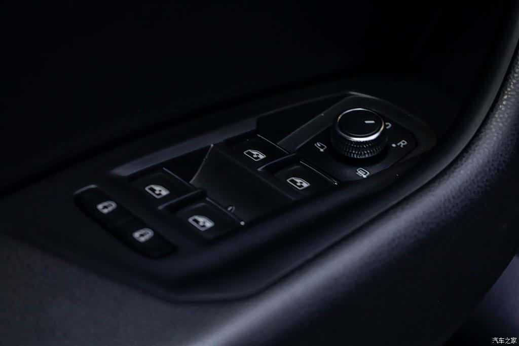 Volkswagen Touareg, 2023 24