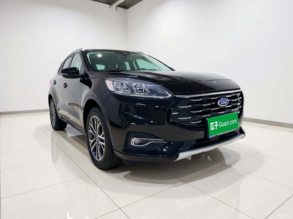 Ford Escape, 2021 3
