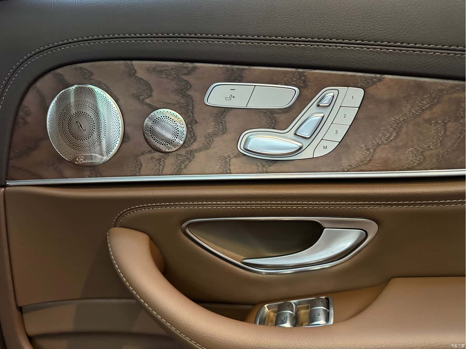 Mercedes-Benz E-Class, 2022 13