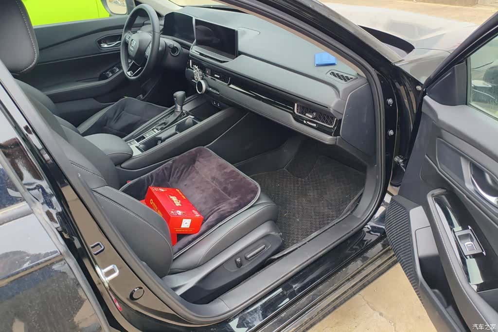 Honda Inspire, 2025 8