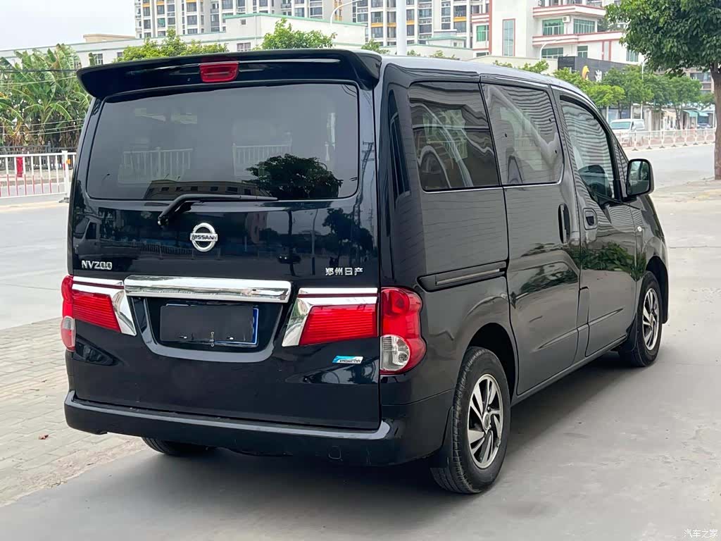 Nissan NV200, 2018 6