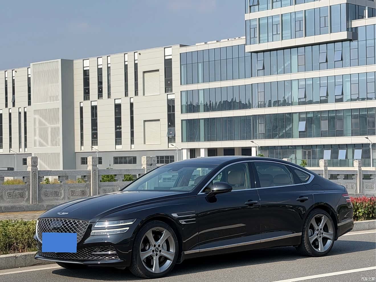 Genesis G80, 2023 1