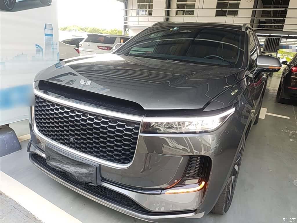 Li Auto ONE, 2022 1