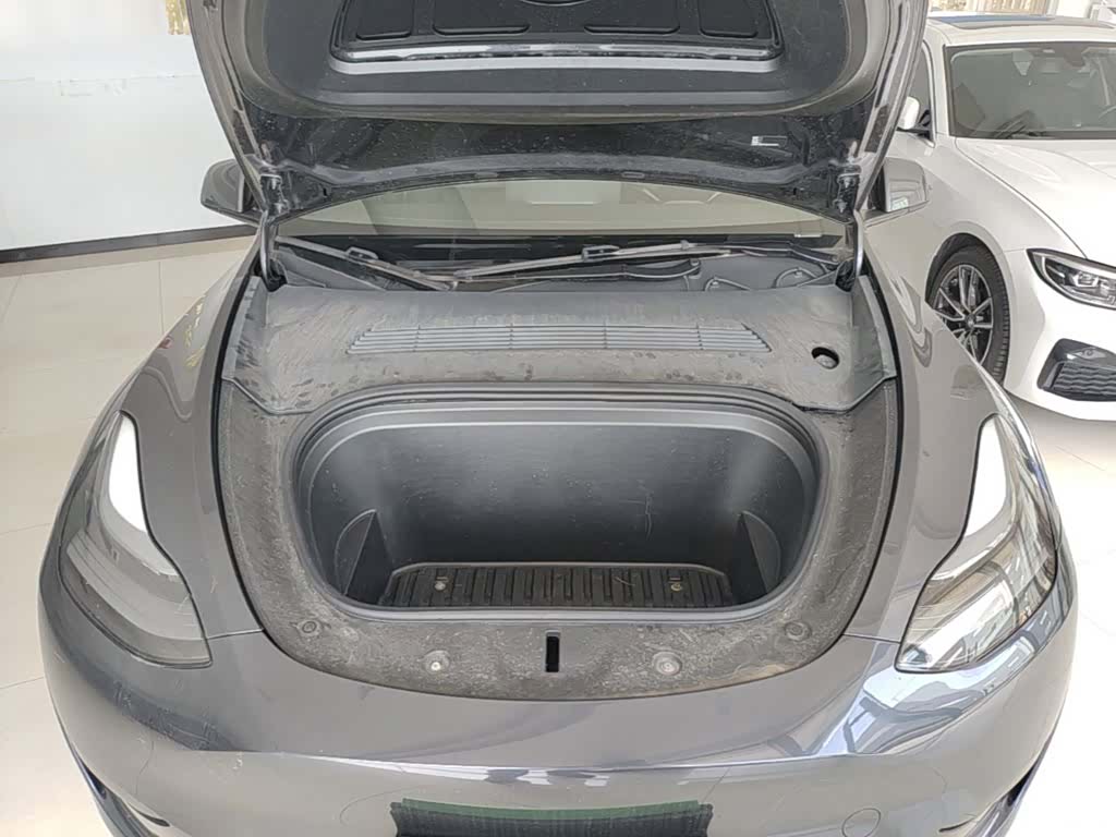 Tesla Model Y, 2024 20