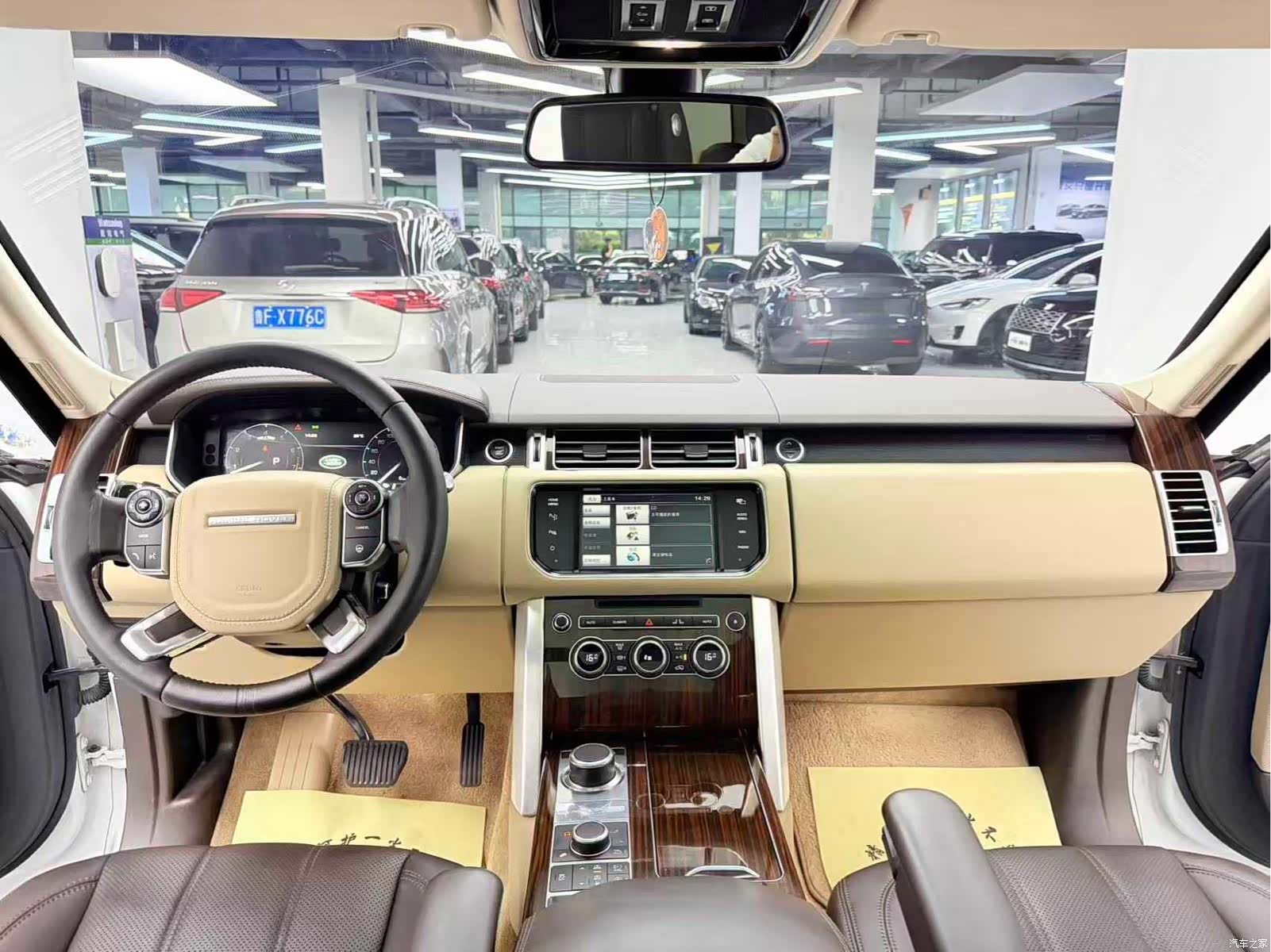 Land Rover Range Rover, 2015 8