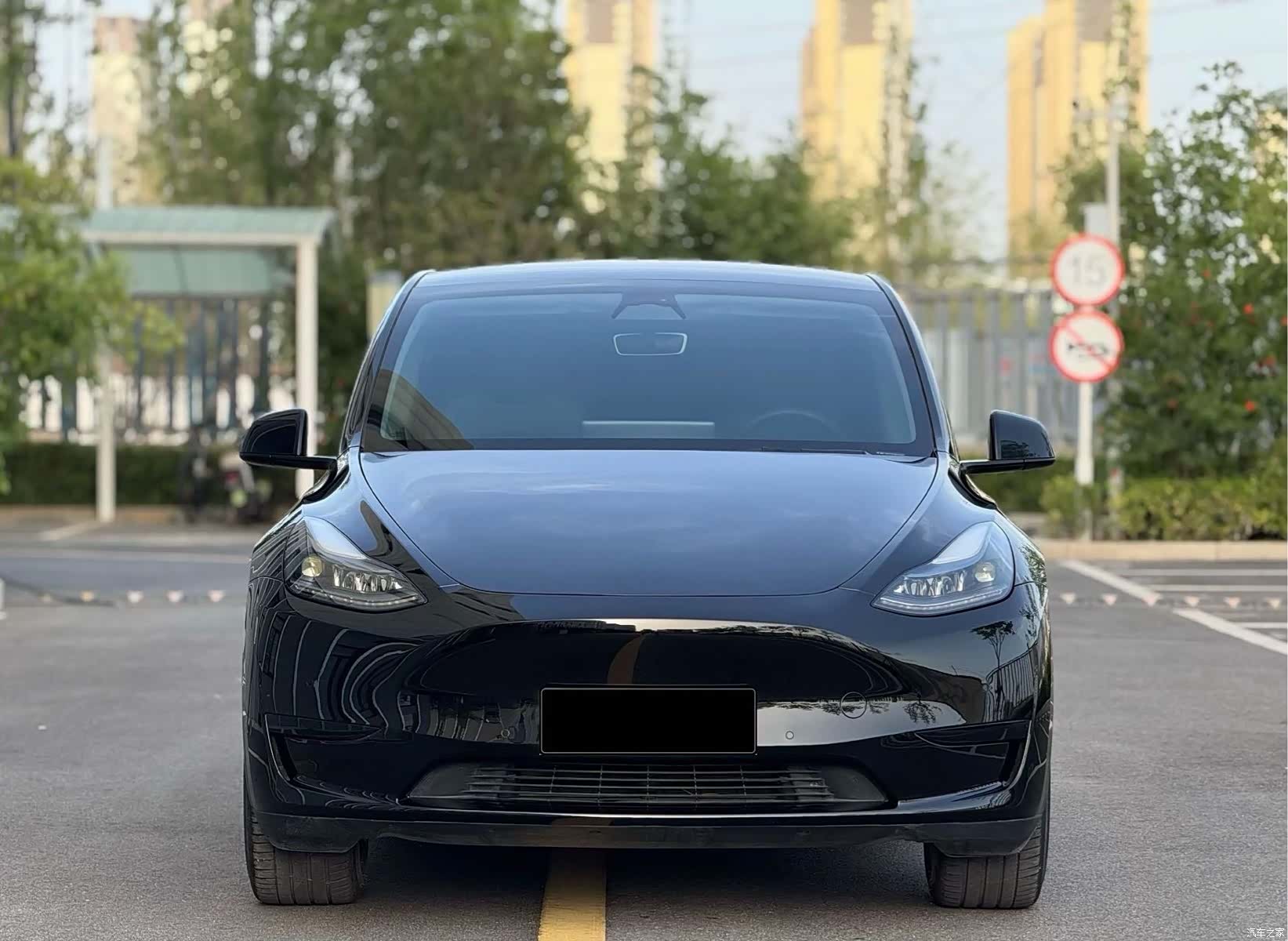 Tesla Model Y, 2023 2