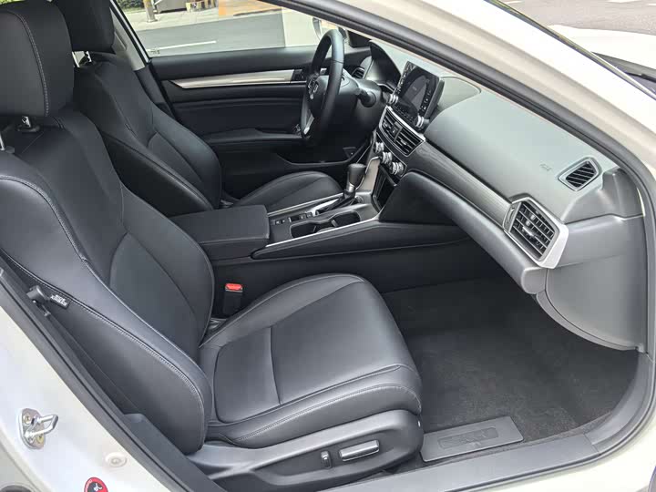 Honda Accord, 2019 года фото 12