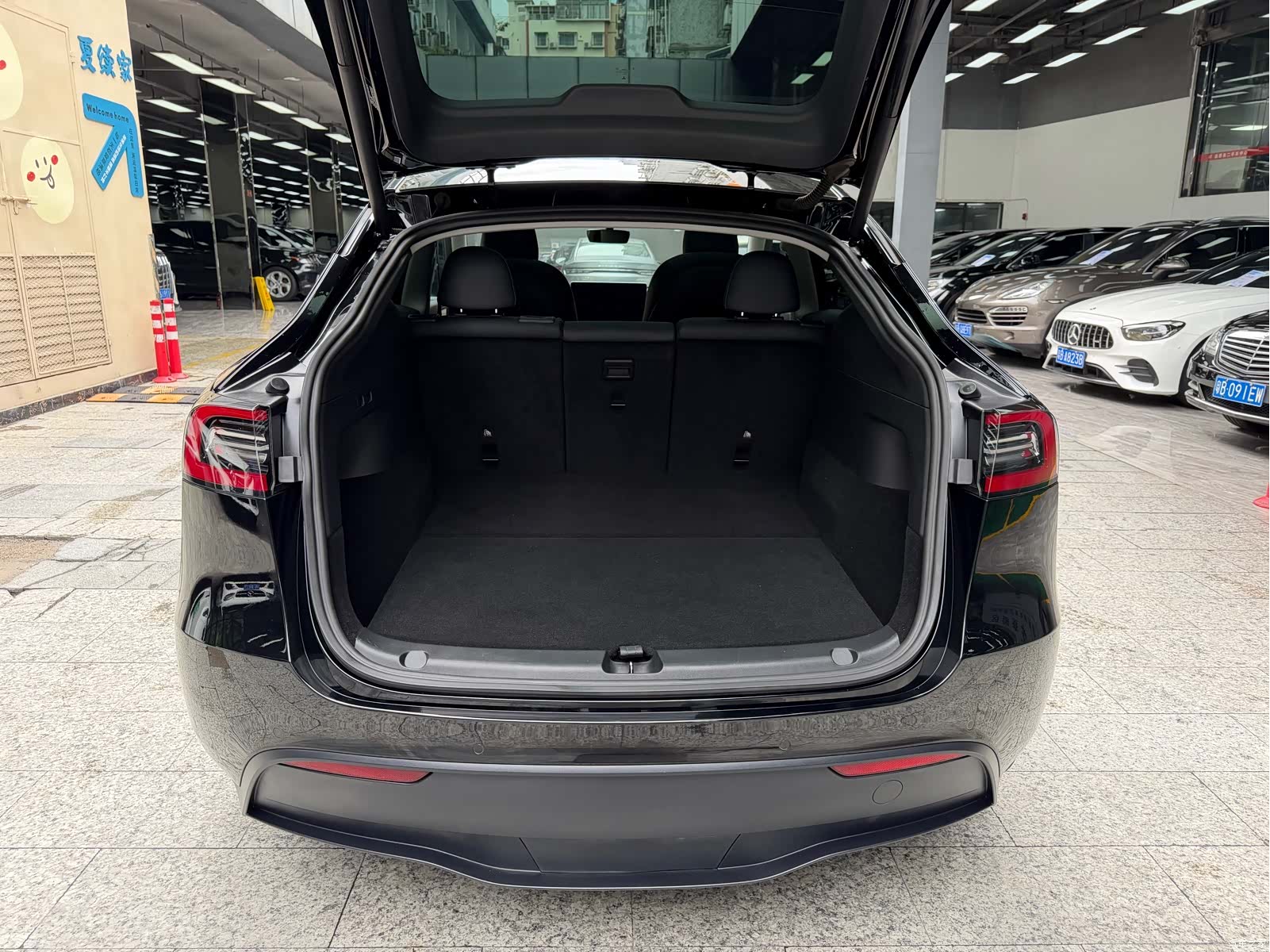Tesla Model Y, 2021 12
