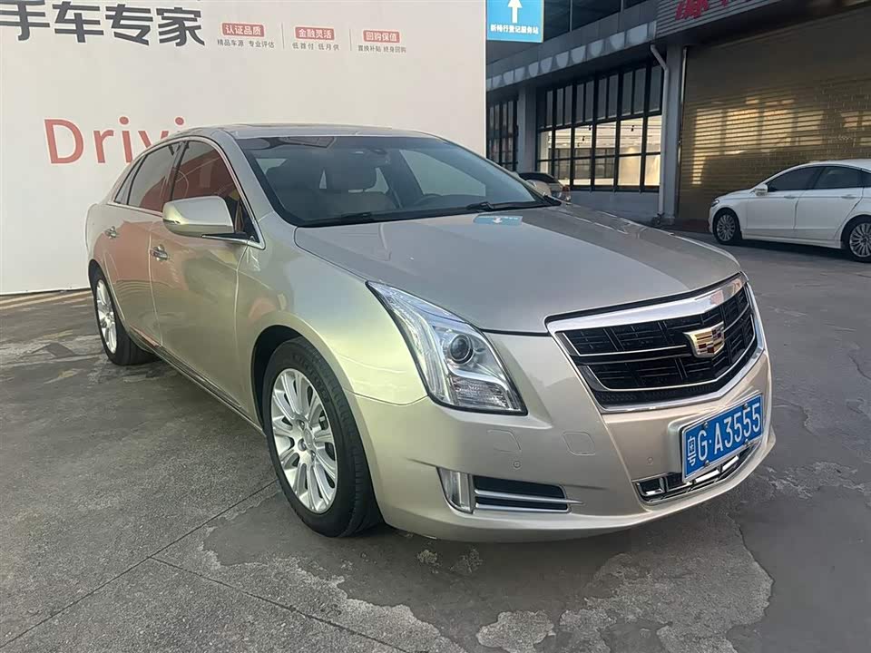 Cadillac XTS