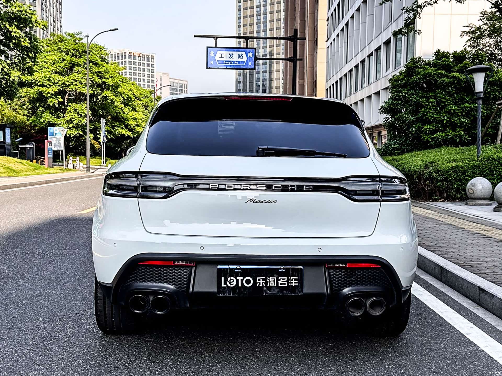 Porsche Macan, 2023 все фото
