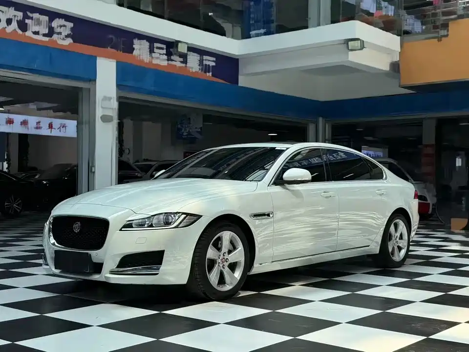 Jaguar XFL Jaguar XFL
