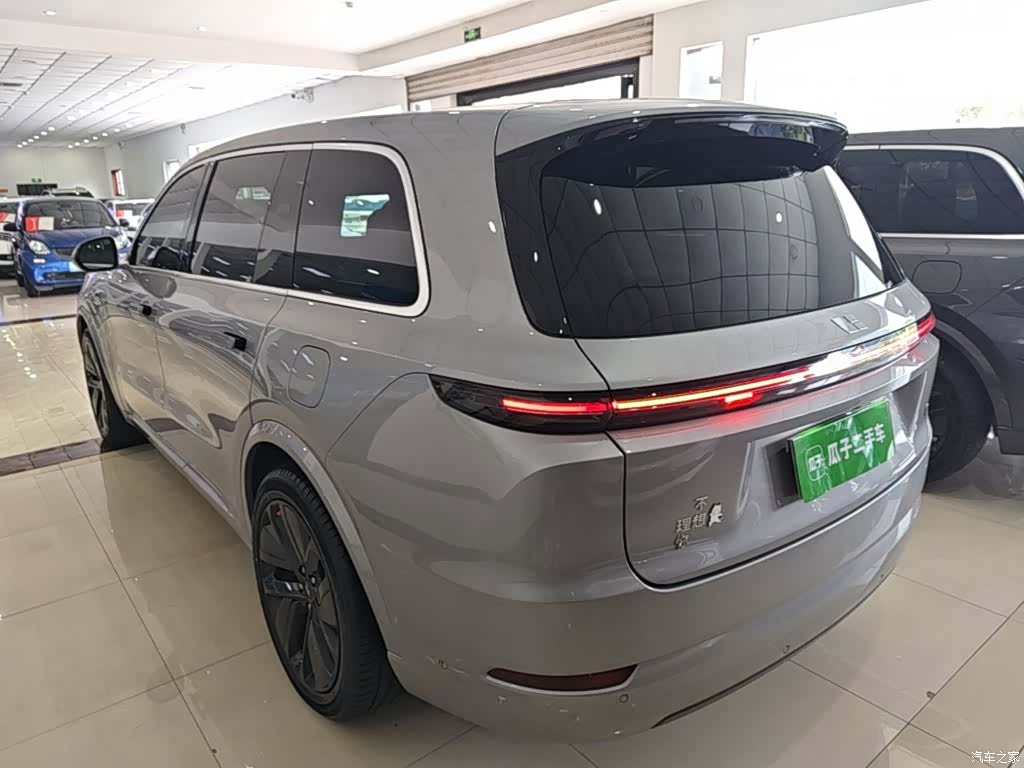 Li Auto L9, 2023 все фото