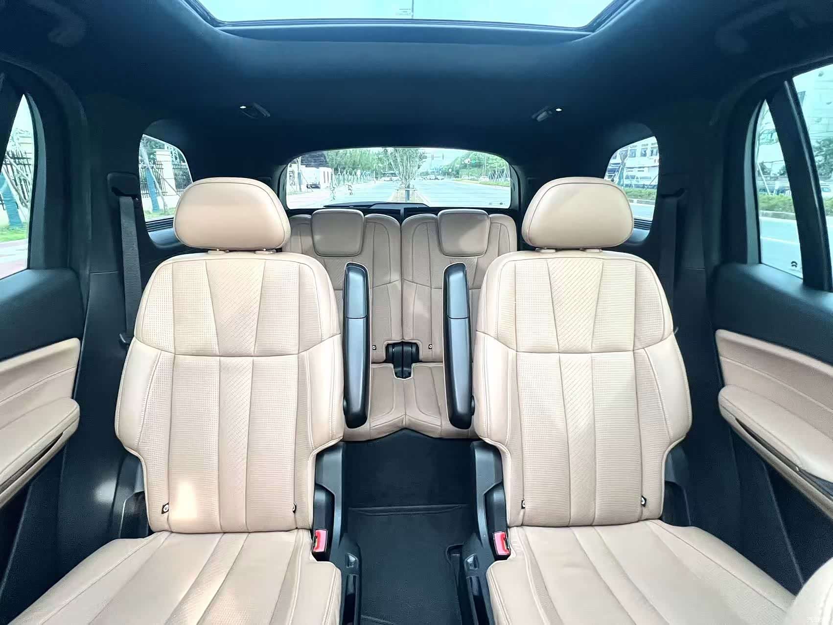 NIO ES8, 2021 14