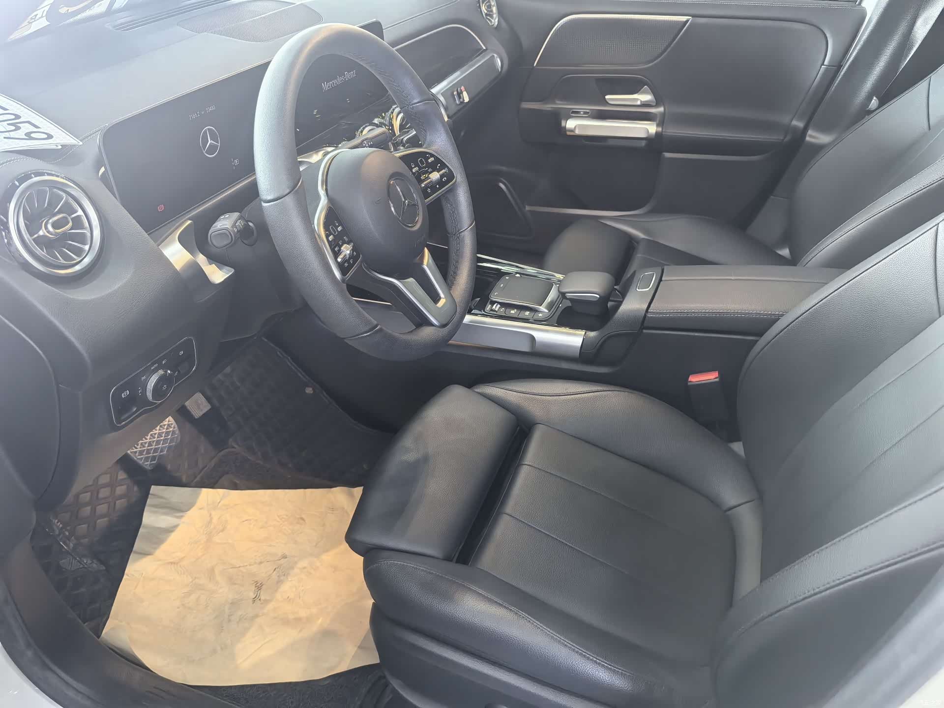 Mercedes-Benz GLB, 2020 8