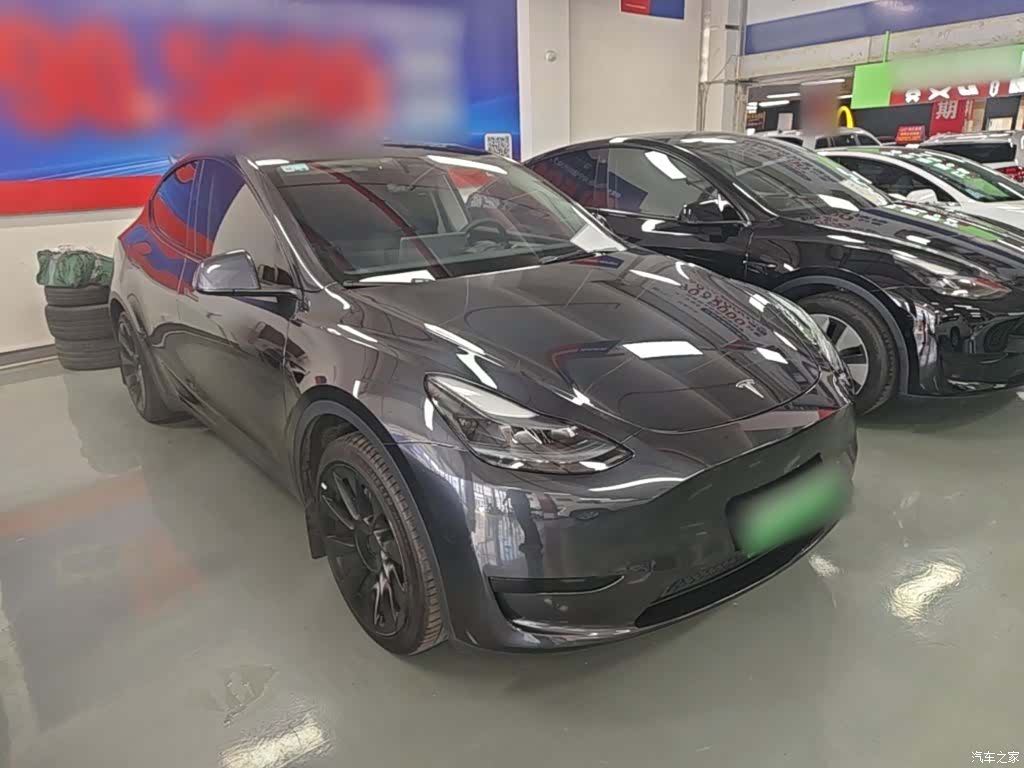Tesla Model Y, 2024 4