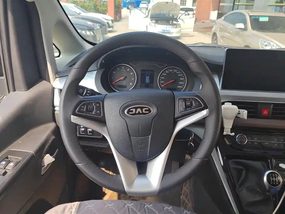 JAC Refine Ruifeng M3