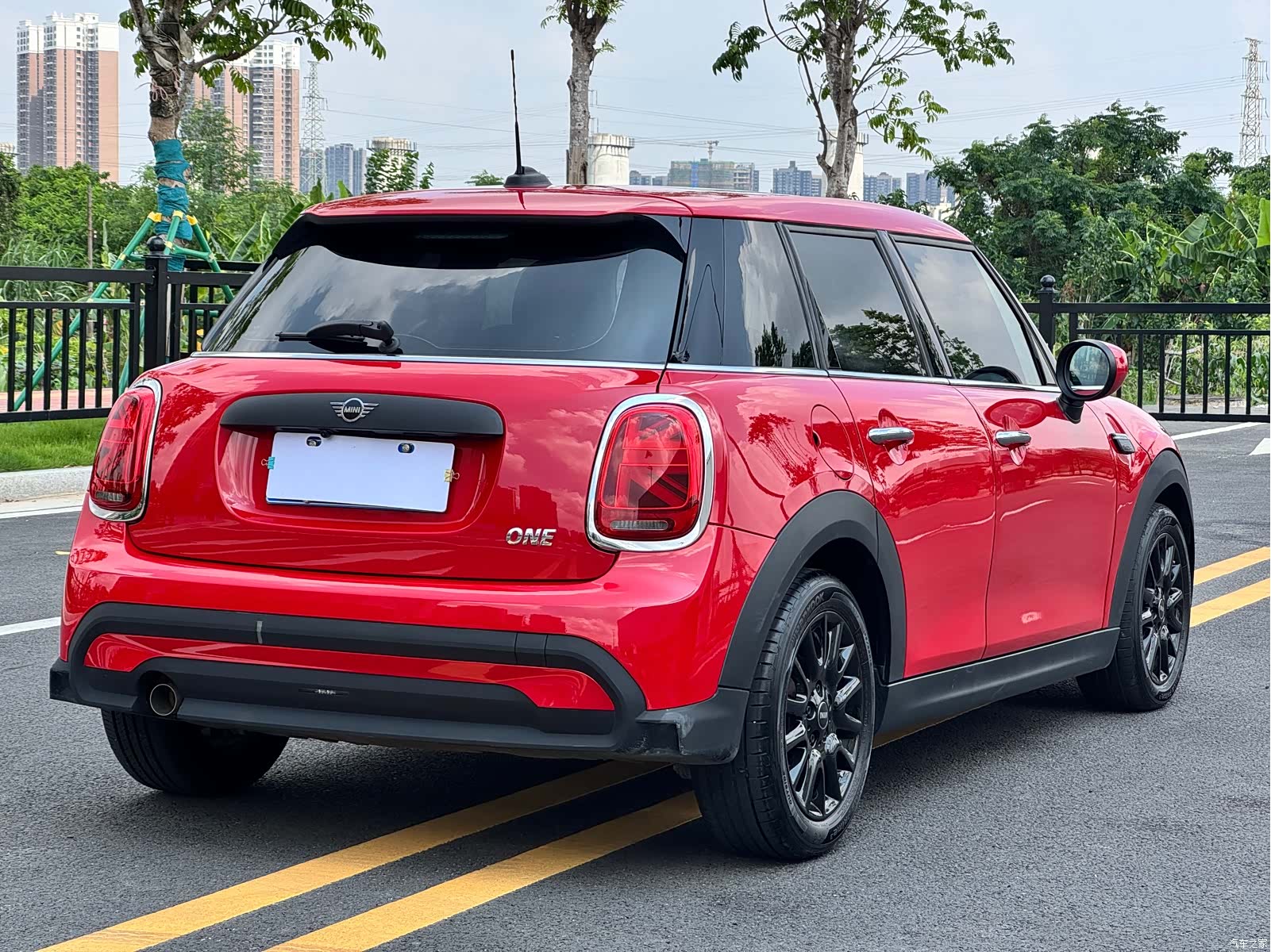 Mini ONE, 2023 14