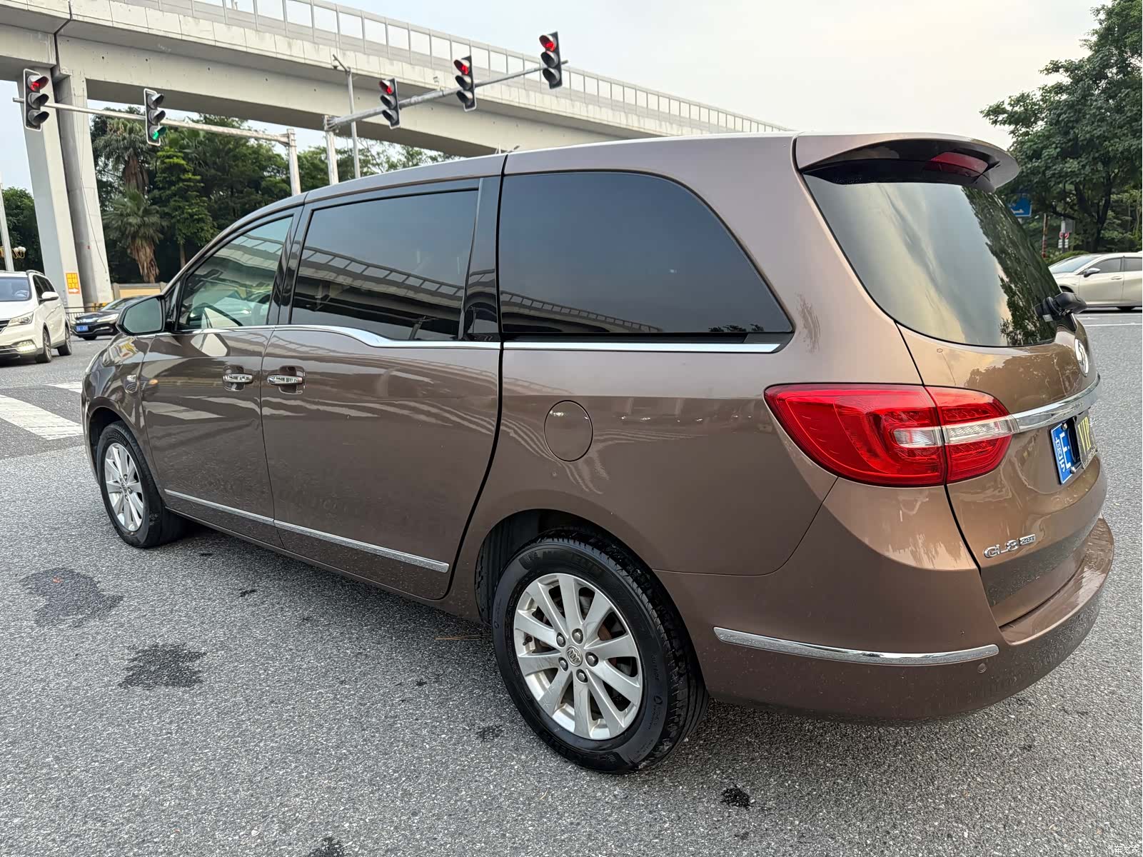 Buick GL8, 2019 7
