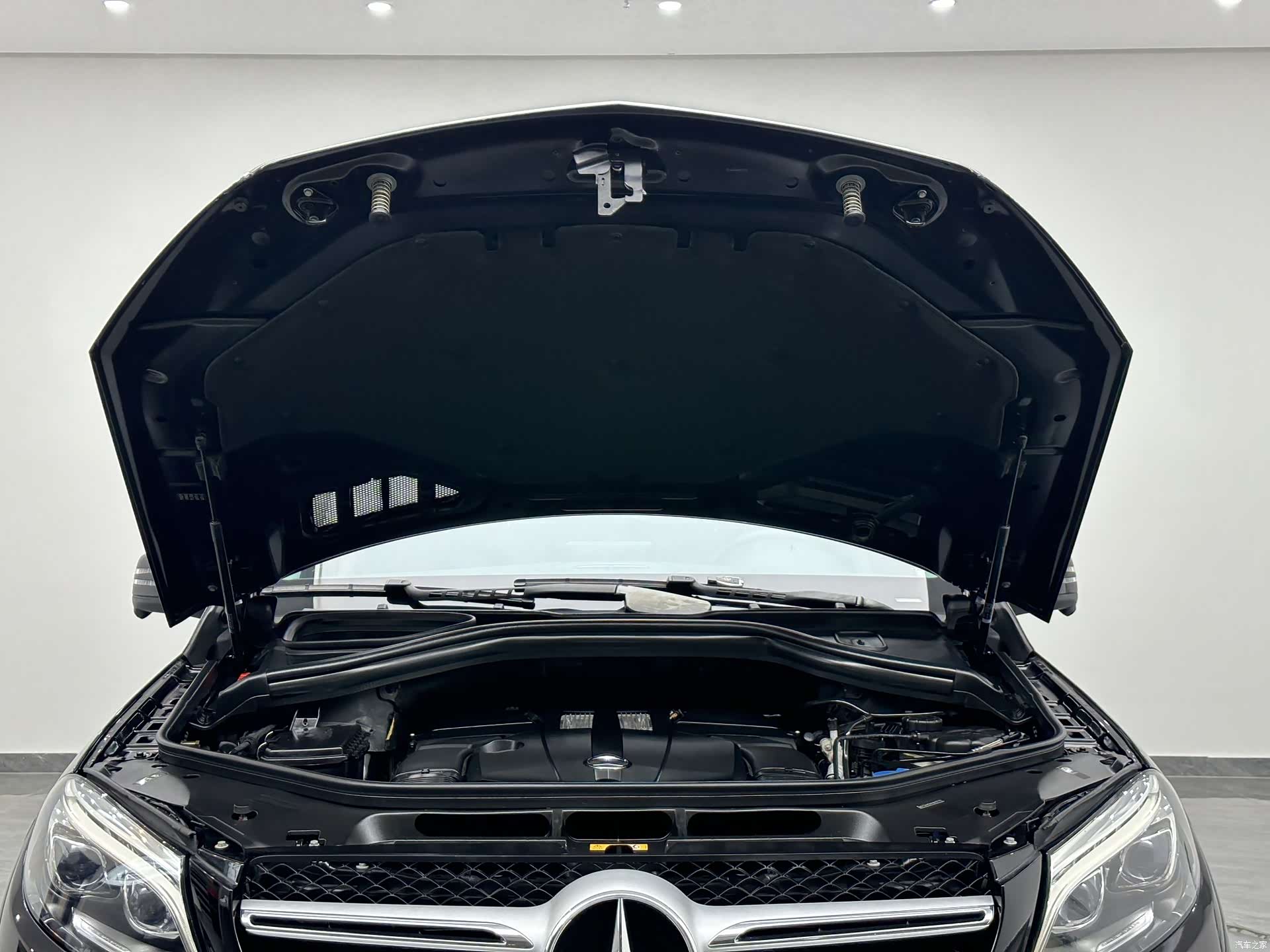 Mercedes-Benz GLE, 2017 26
