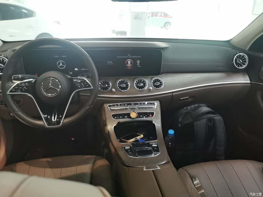 Mercedes-Benz E-Class, 2023 10