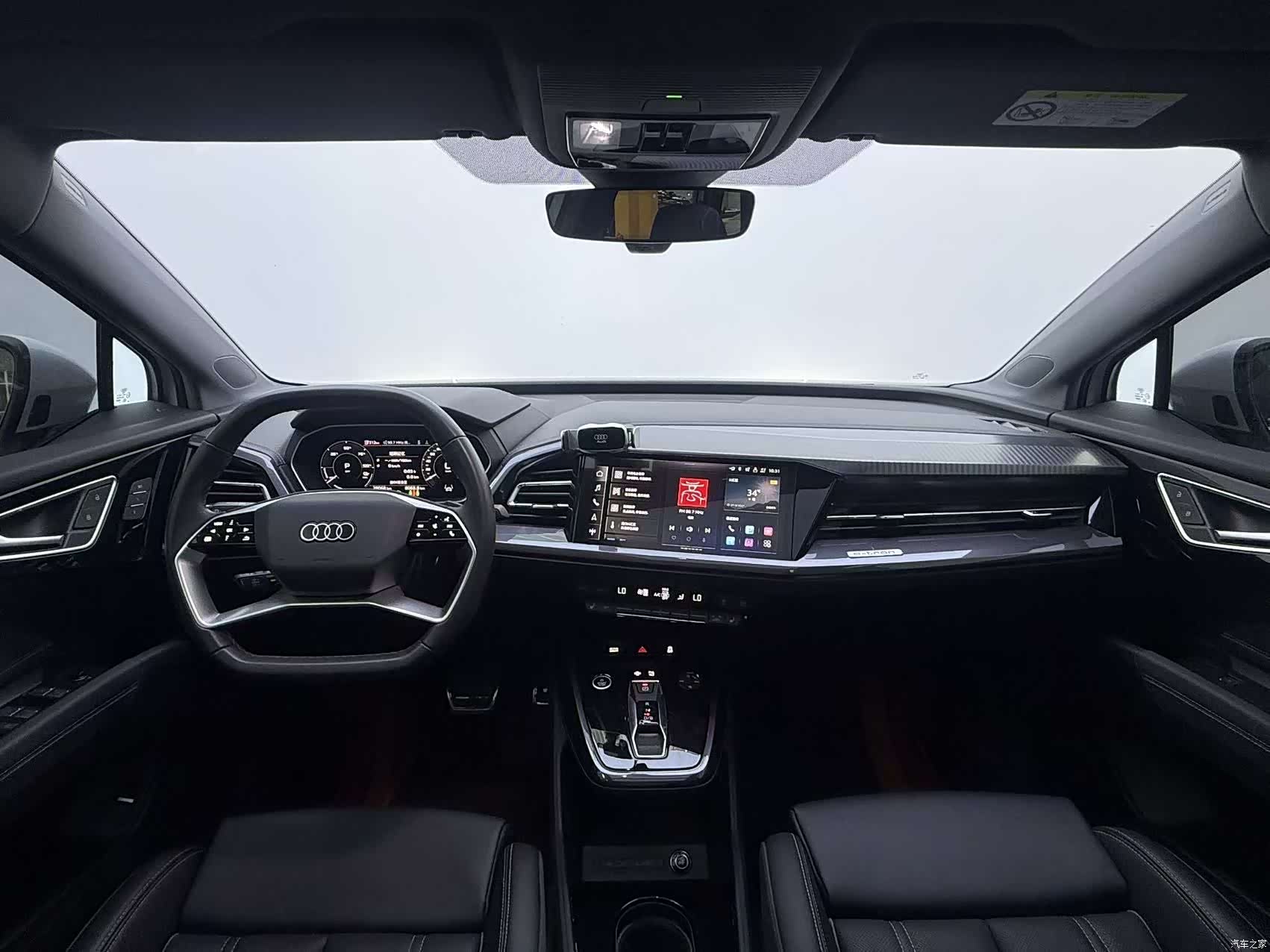Audi Q4 e-tron, 2024 все фото