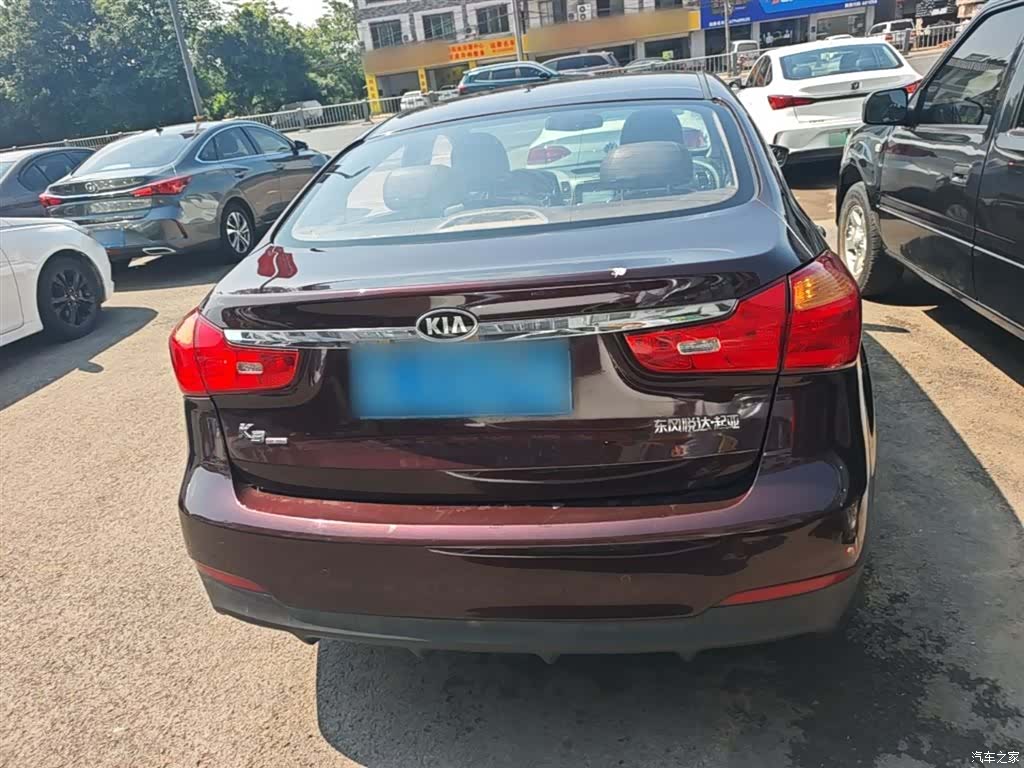 Kia K3, 2014 6