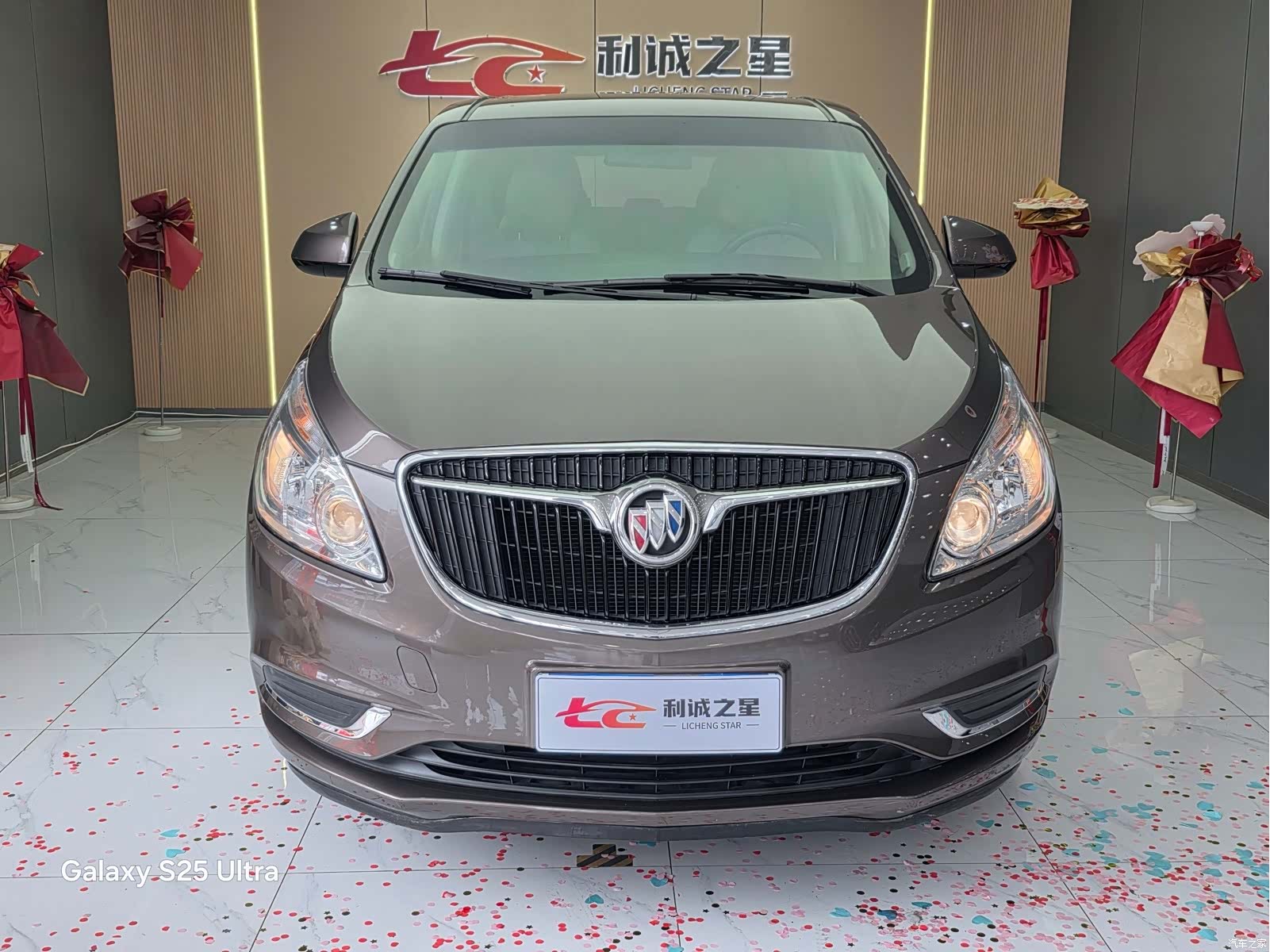 Buick GL8, 2018 2