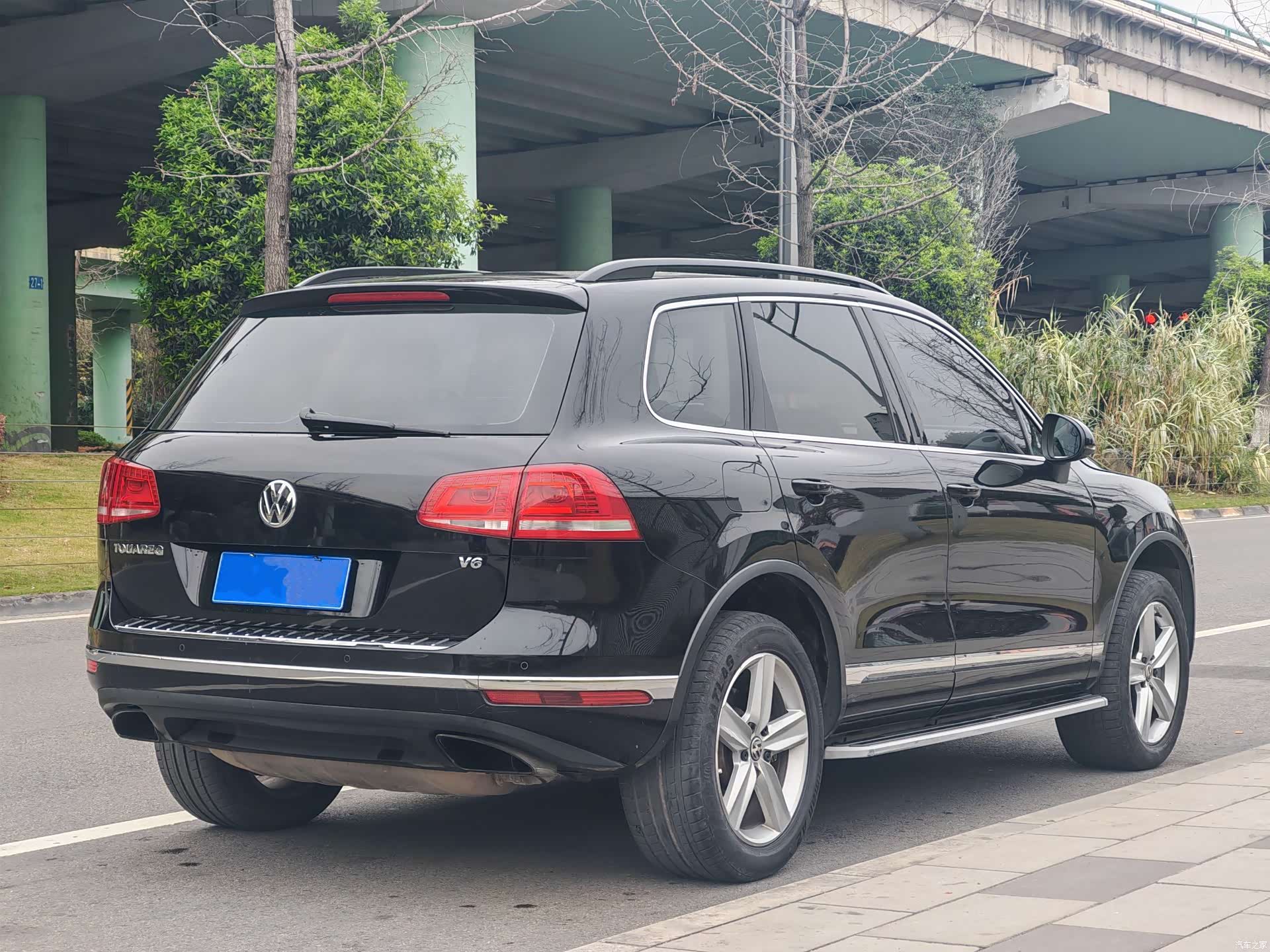 Volkswagen Touareg, 2017 все фото