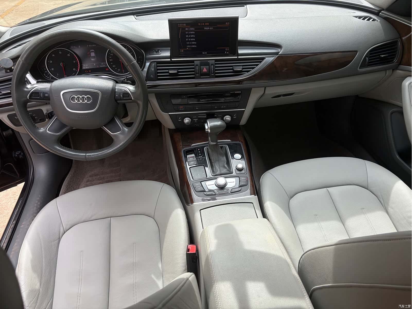 Audi A6L, 2012 6