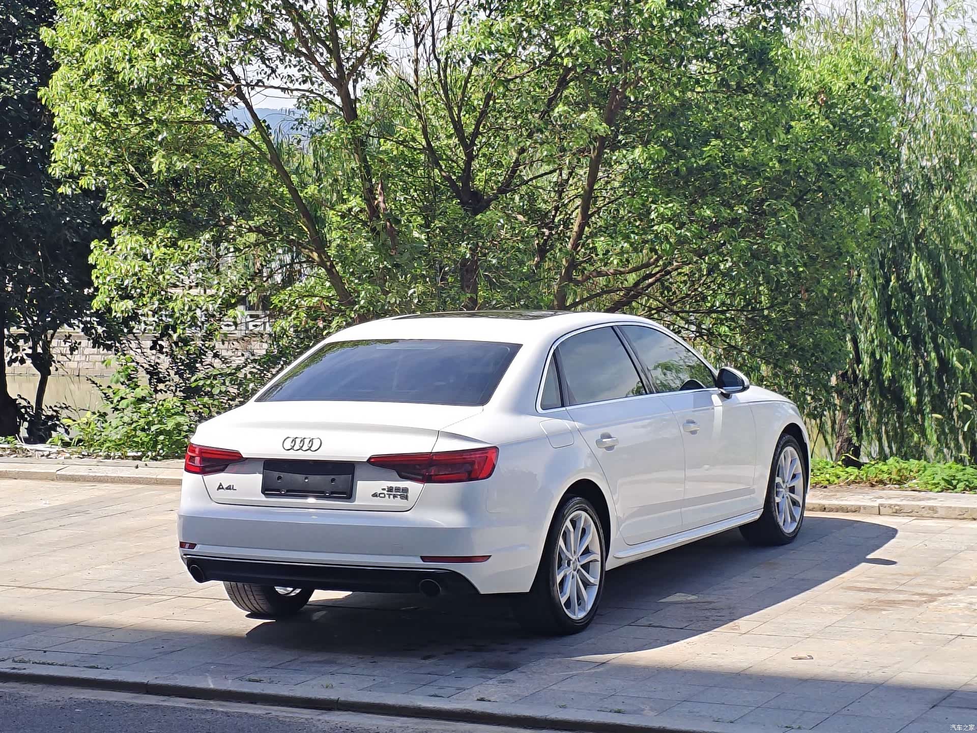 Audi A4L, 2017 22