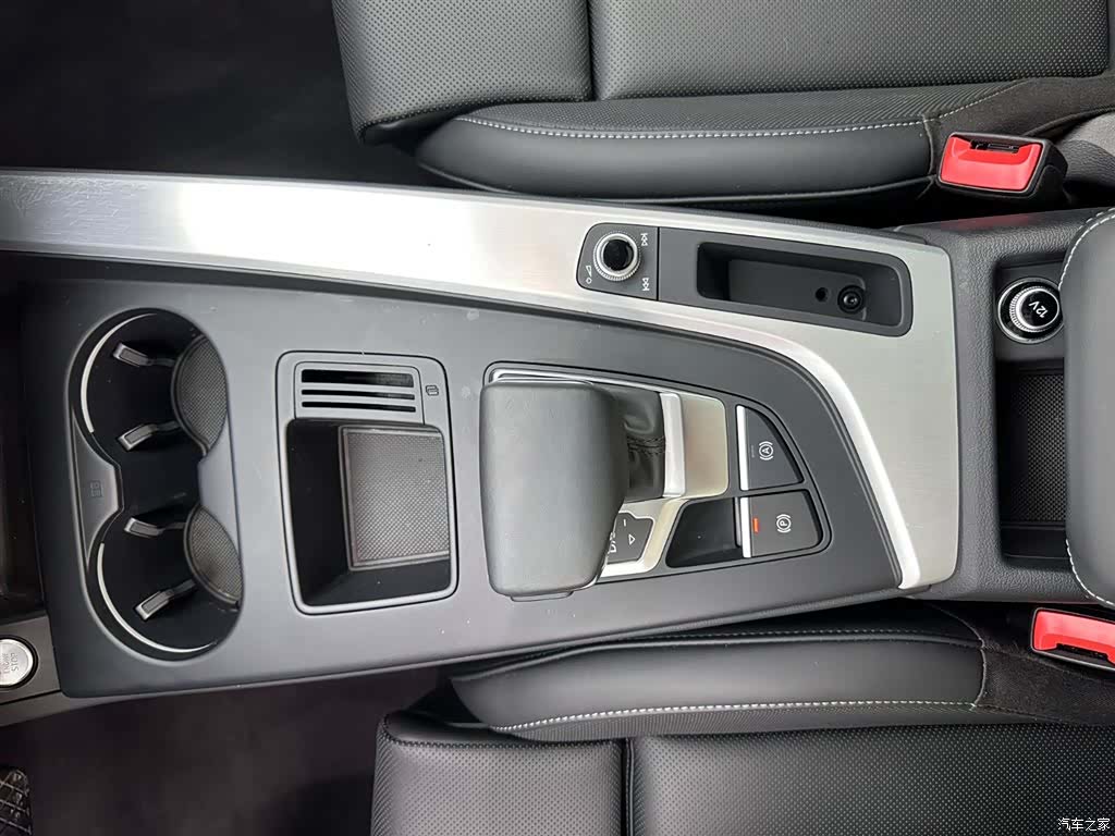 Audi A4L, 2024 15