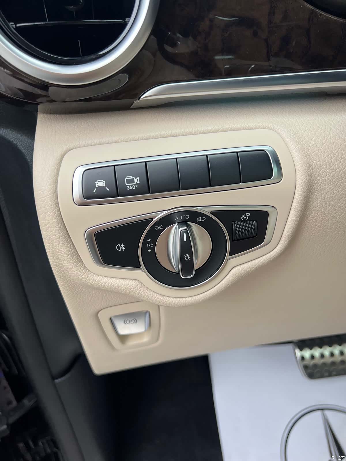 Mercedes-Benz V-Class, 2019 16