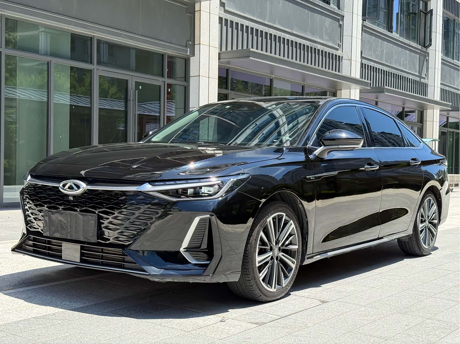 Chery Arrizo 8