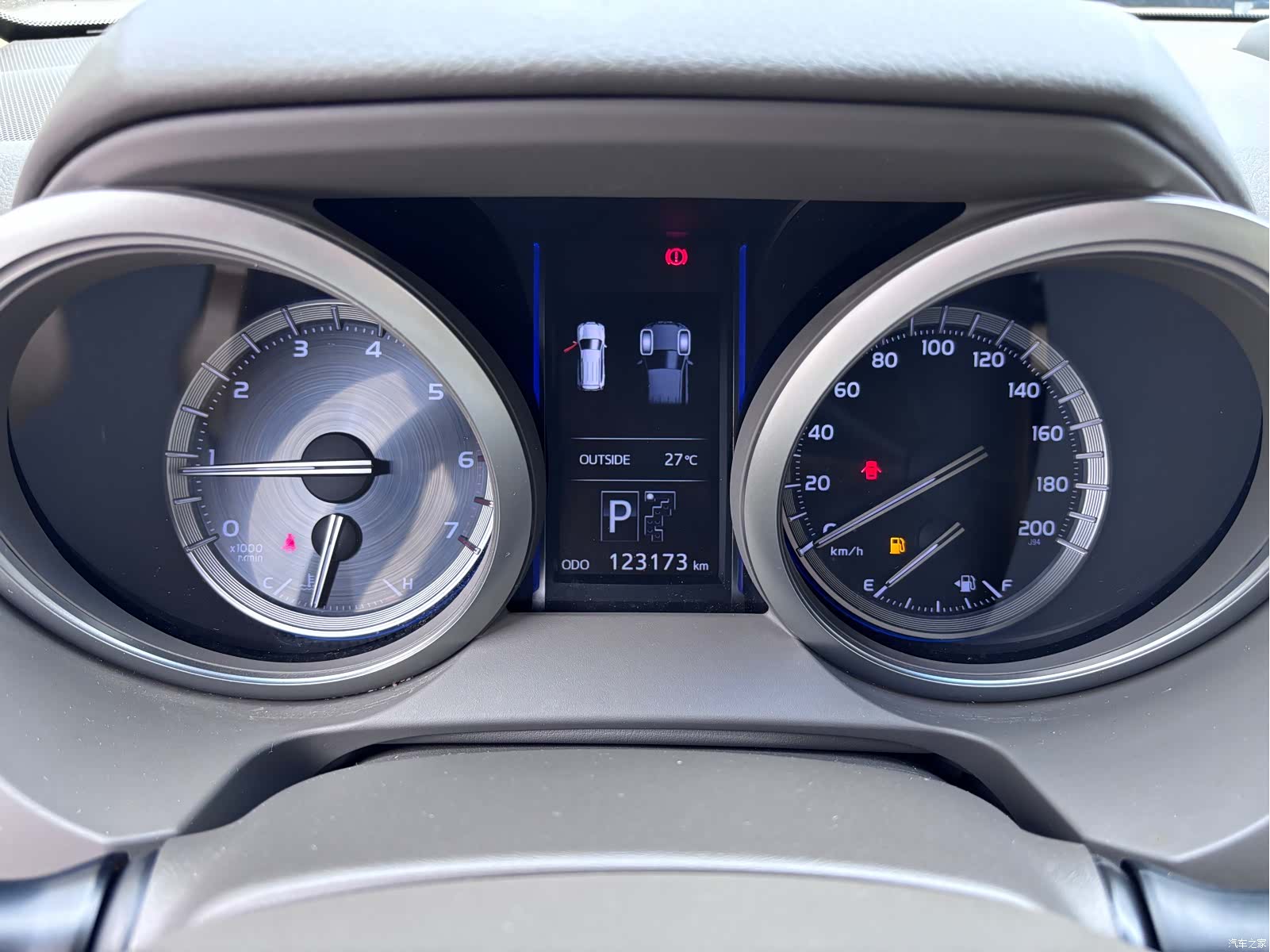 Toyota Prado, 2015 7