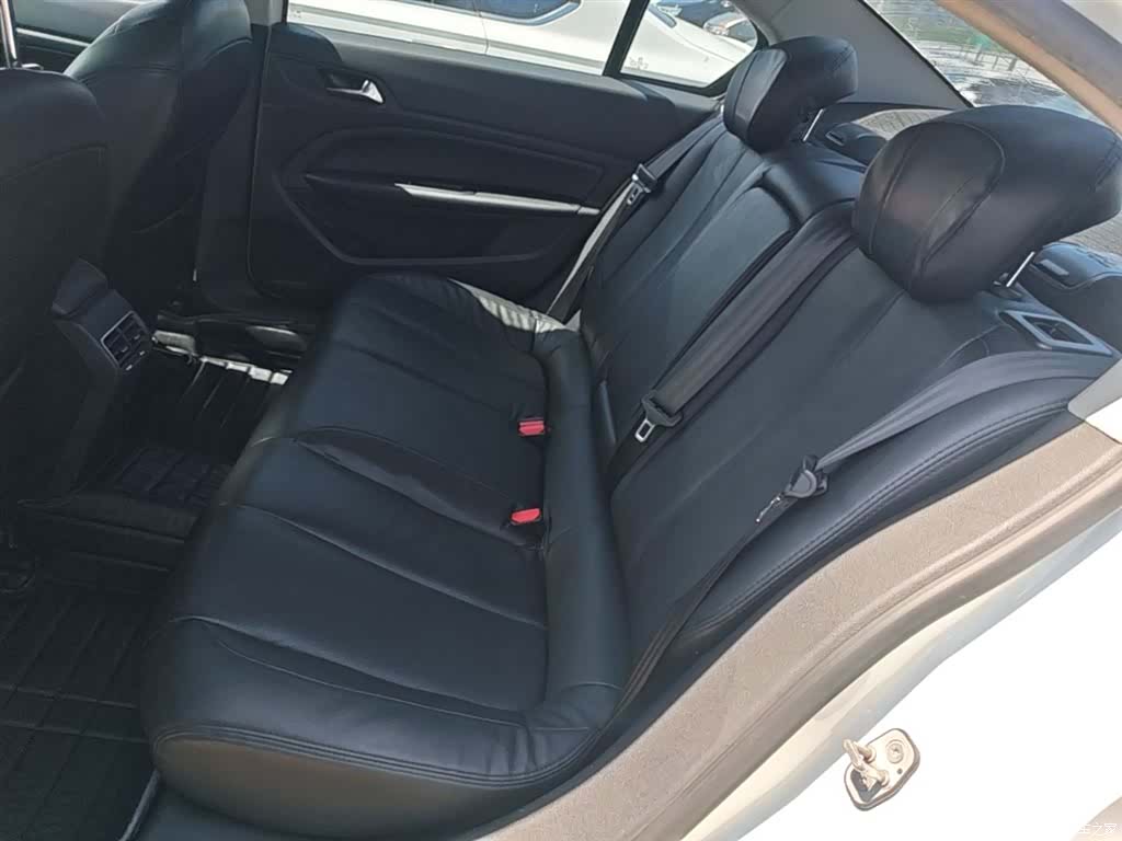 Peugeot 408, 2016 17