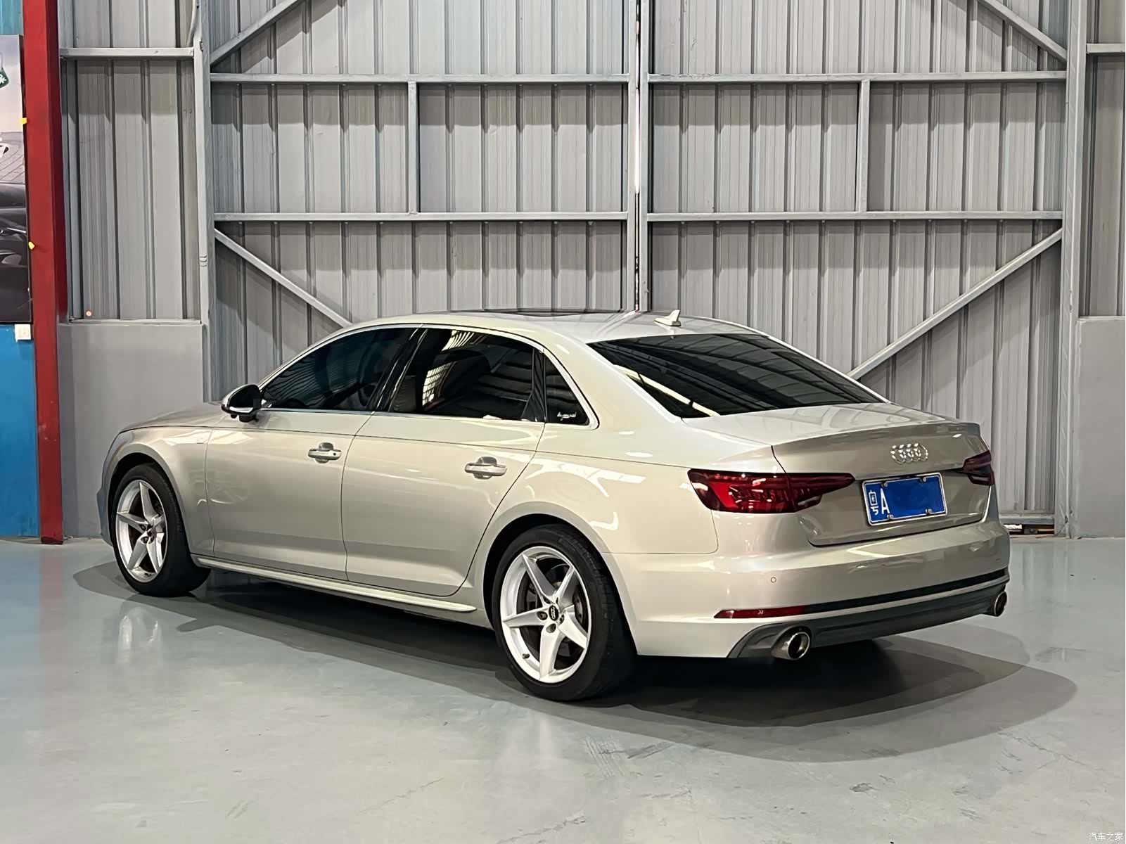 Audi A4L, 2018 9