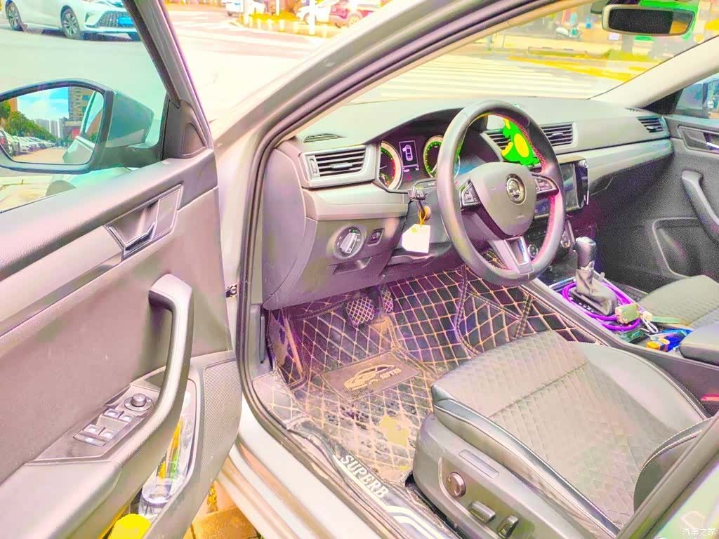 Skoda Superb, 2019 13