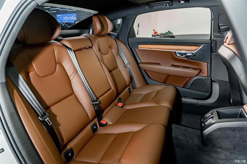 Volvo S90, 2022 22
