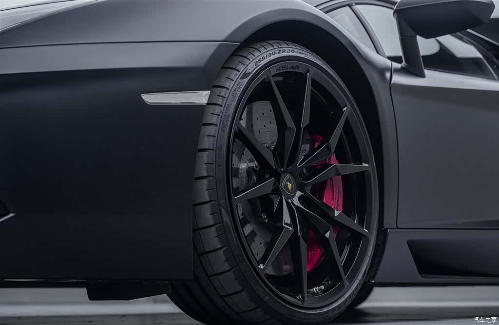 Lamborghini Aventador, 2016 9
