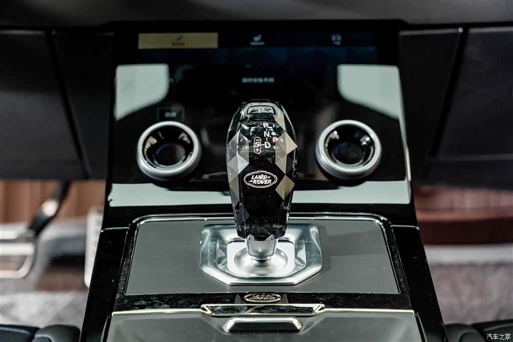 Land Rover Range Rover, 2024 14