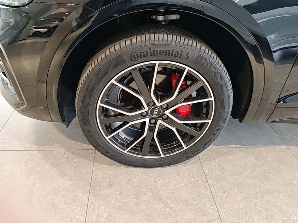 Audi Q5L, 2024 23