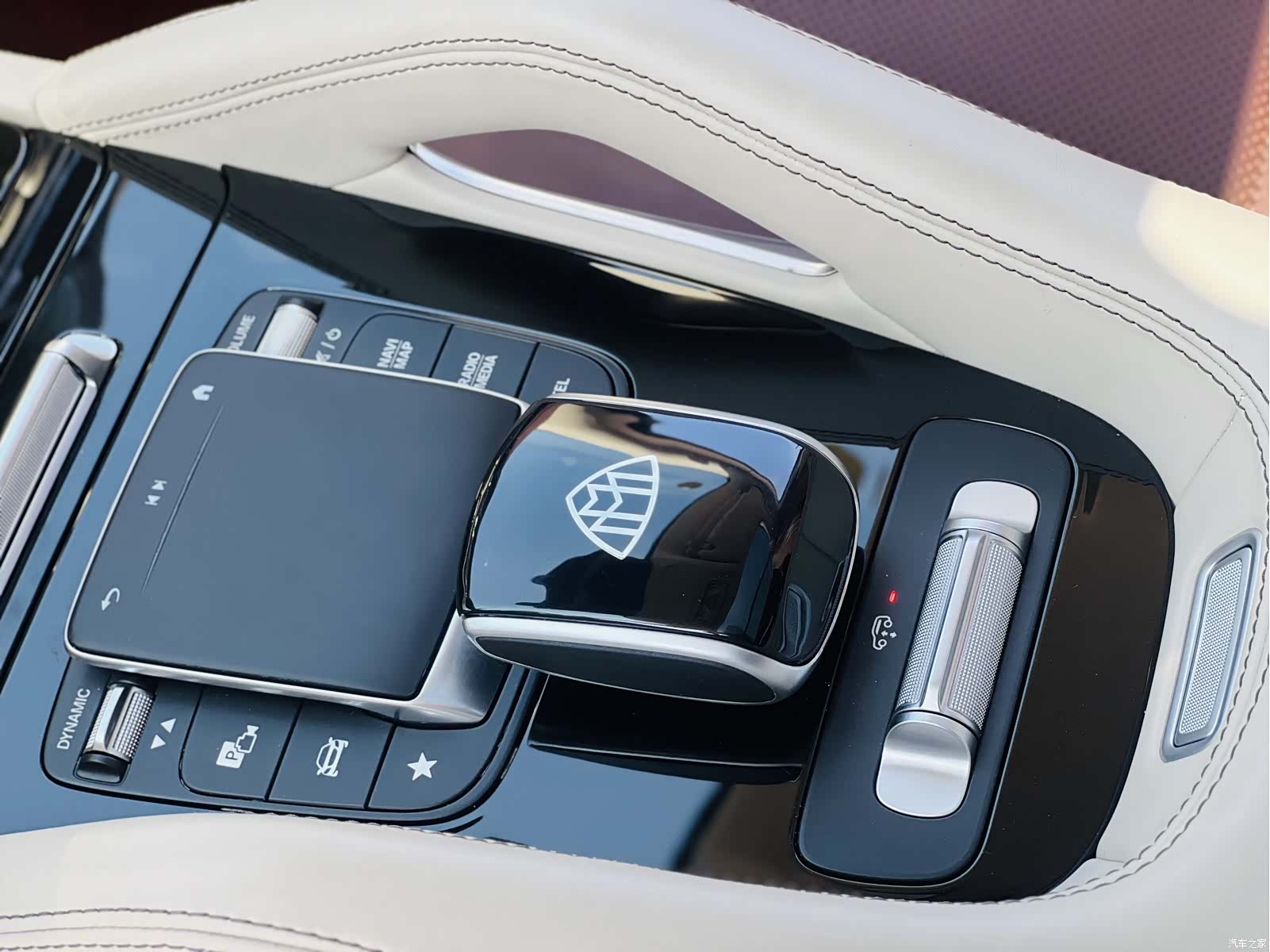 Mercedes-Benz GLS, 2023 19