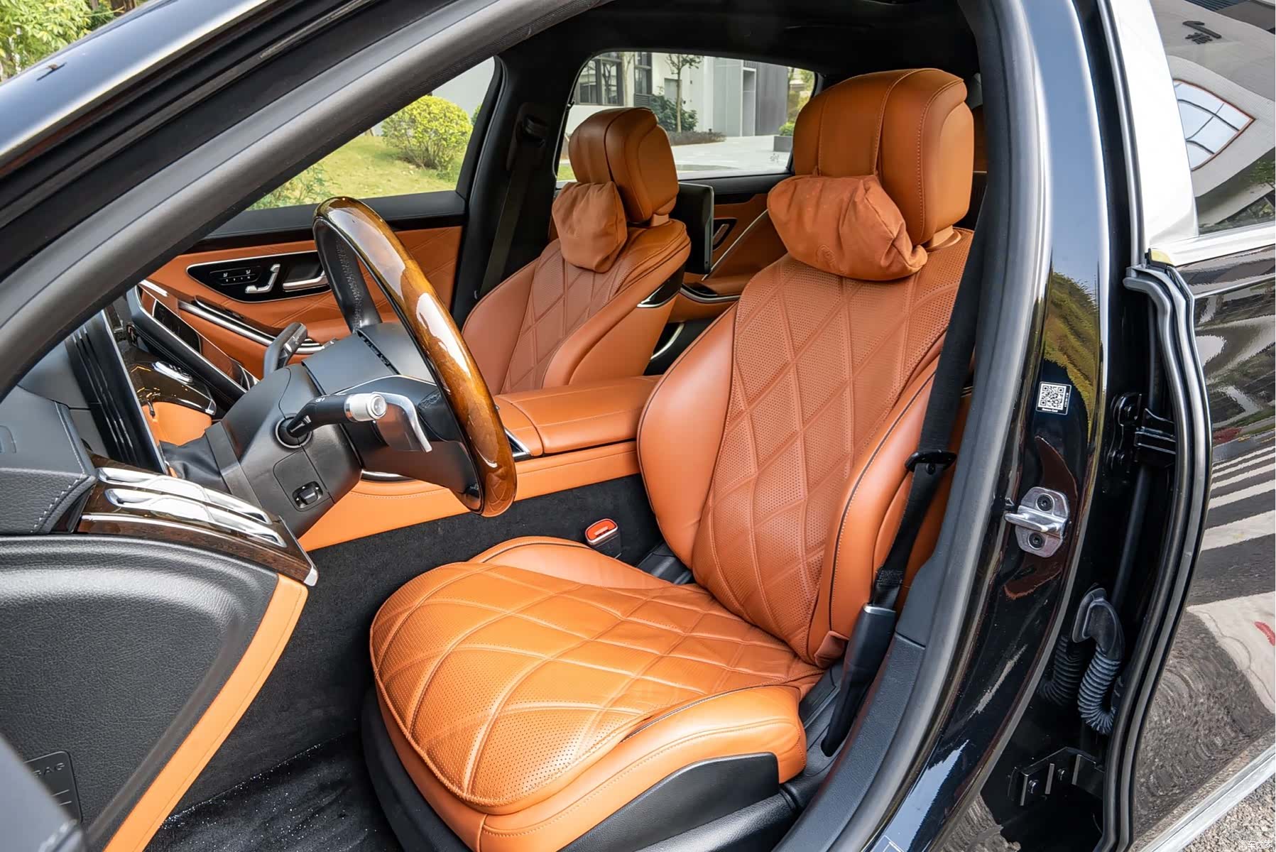 Maybach S-Class, 2022 все фото