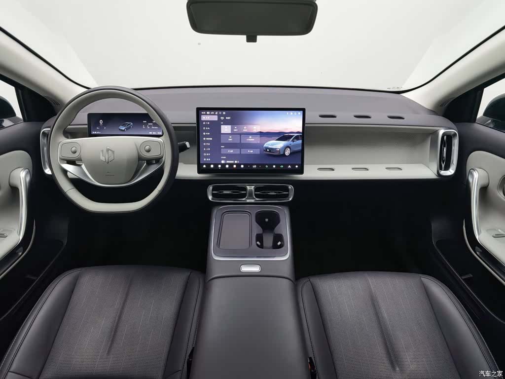 Leapmotor B01, 2025 все фото