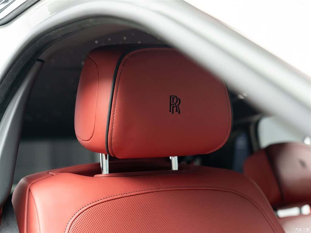 Rolls-Royce Ghost, 2022 18