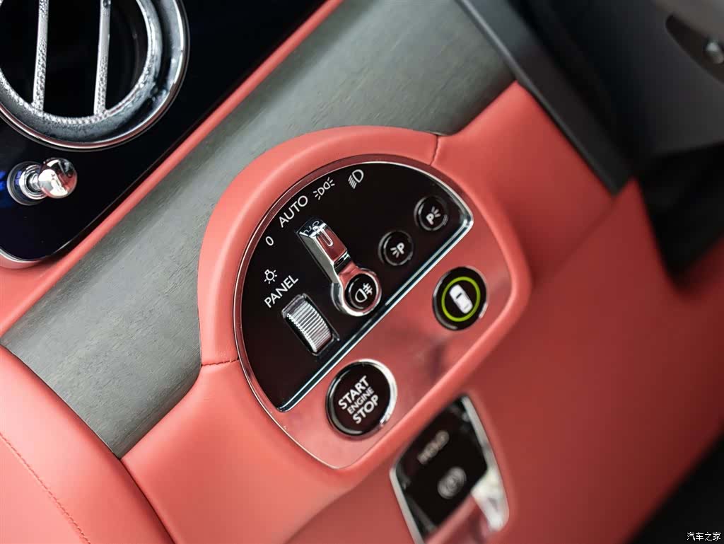 Rolls-Royce Ghost, 2022 10
