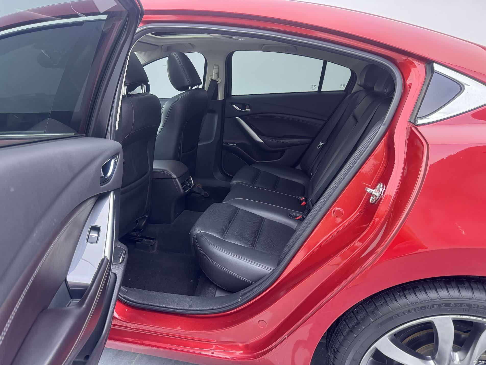 Mazda Atenza, 2018 6