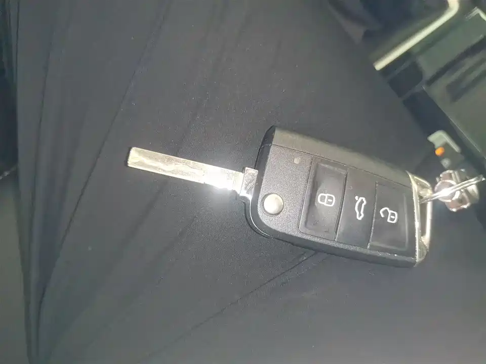 Jetta VS5