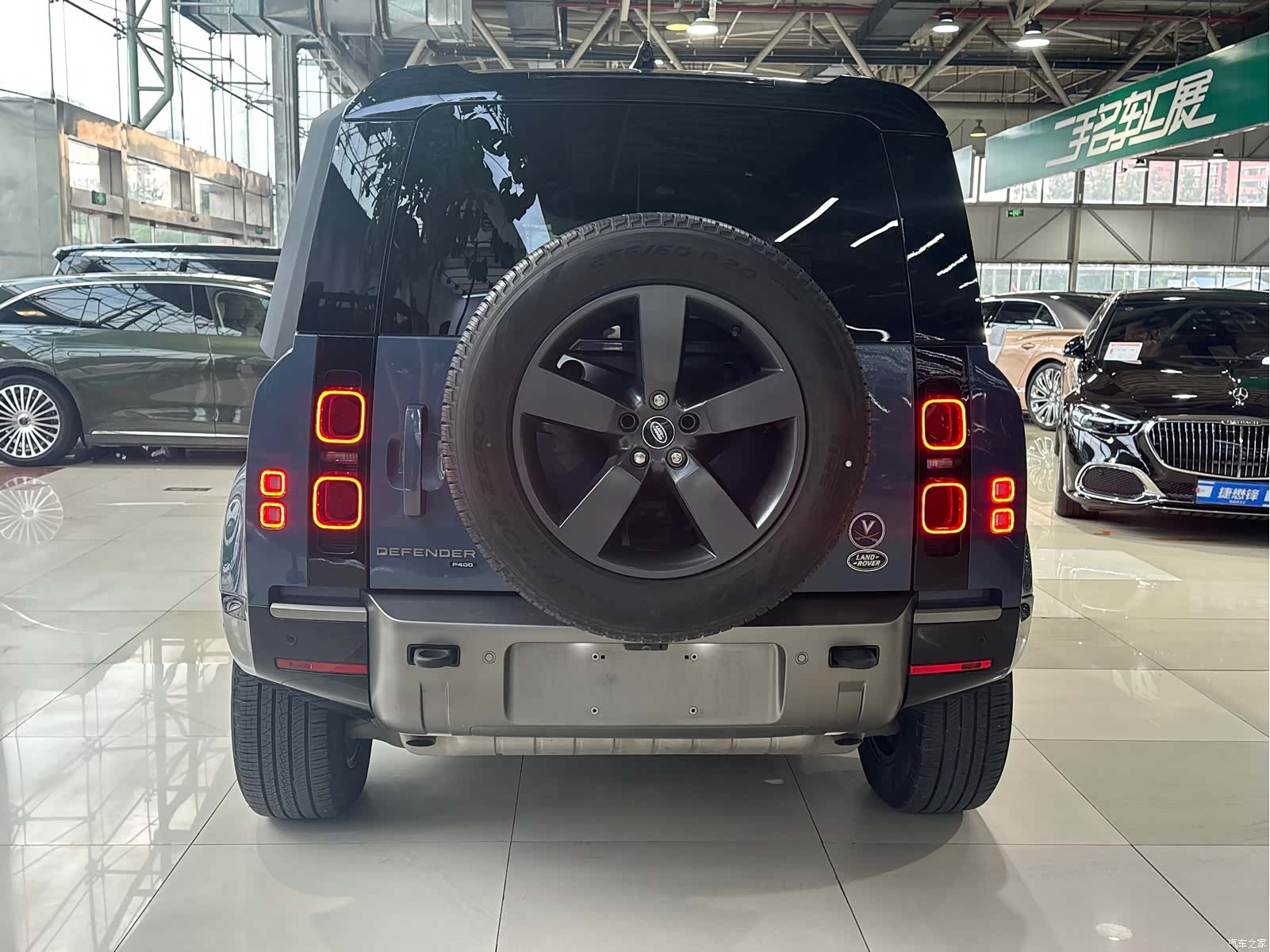 Land Rover Defender, 2022 все фото