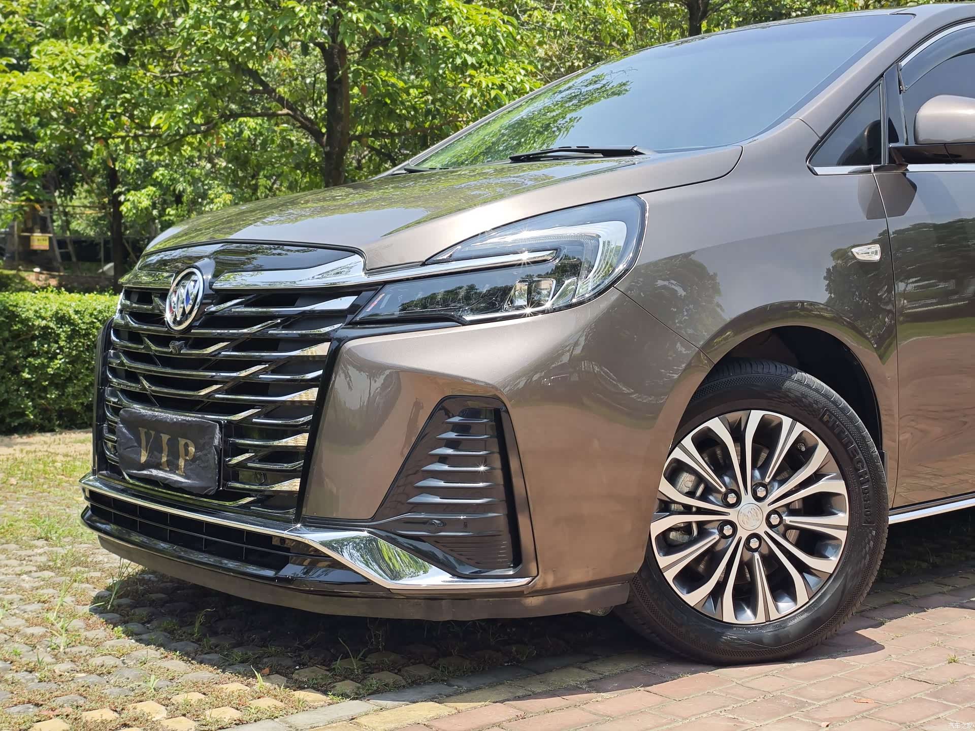 Buick GL8, 2023 3